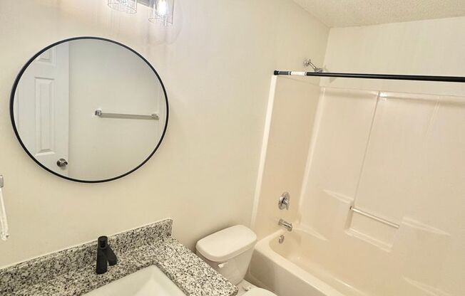 2 beds, 2 baths, 1,000 sqft, $1,325, Unit 327-203