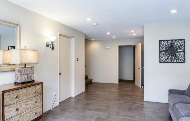 1 bed, 1 bath, 658 sqft, $1,699, Unit 1-108