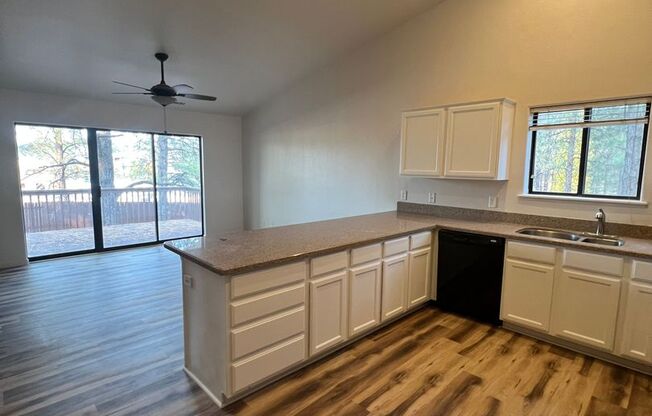 Ponderosa Trails - Beautiful 4 bedroom house $3,495.00