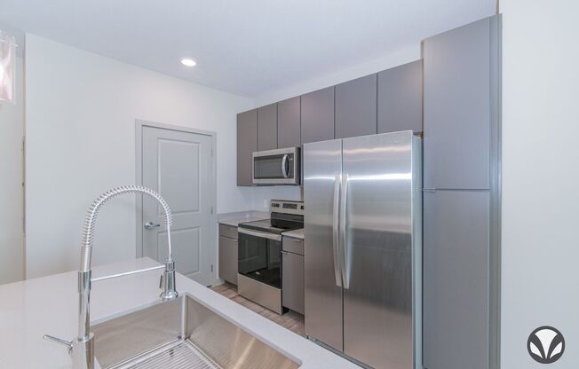 1 bed, 1 bath, 728 sqft, $1,295, Unit YH-1030