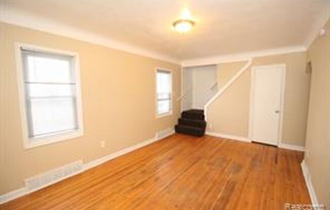 Welcome to this charming 4-bedroom, 1-bathroom home located in Eastpointe, MI.