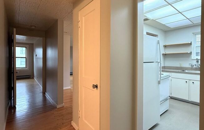 1 bed, 1 bath, 540 sqft, $1,595, Unit 404