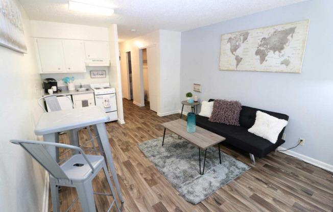 Studio, 1 bath, 420 sqft, $795