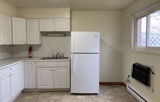 2 beds, 1 bath, $1,200, Unit 835 A