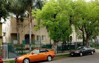 625 N NEW HAMPSHIRE AVE