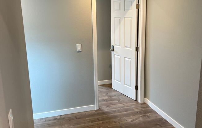 5 beds, 3 baths, $5,500, Unit 456