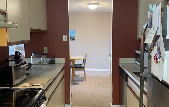 2 beds, 2 baths, 1,114 sqft, $3,950, Unit 606