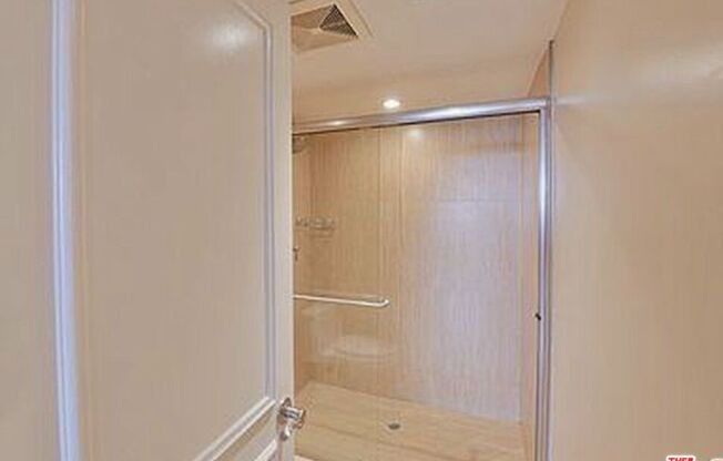 2 beds, 2 baths, 1,340 sqft, $4,695, Unit 1203