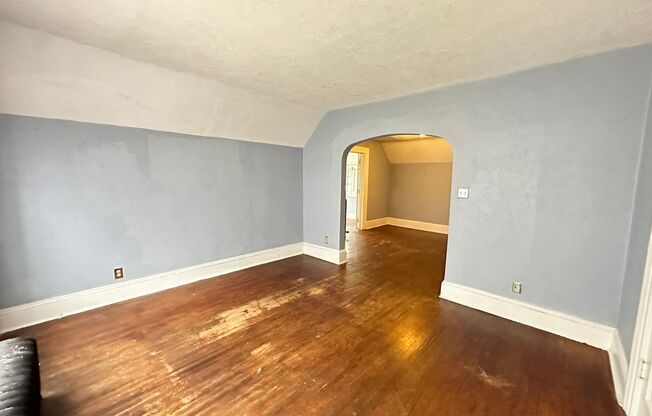 1 bed, 1 bath, $750, Unit Apt #3