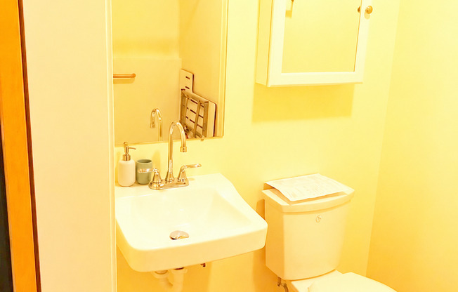 Studio, 1 bath, 152 sqft, $750, Unit G-4