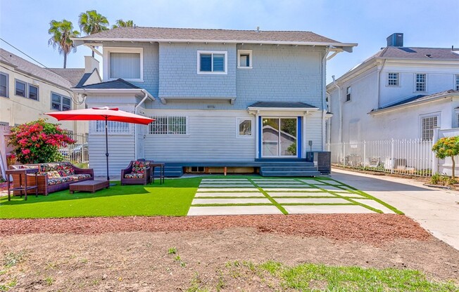 715 S NORTON AVE