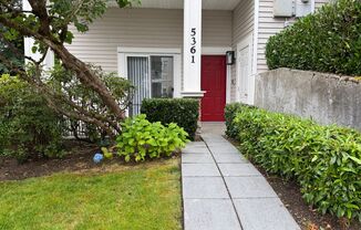 2Bd/2Ba Bellevue Condo