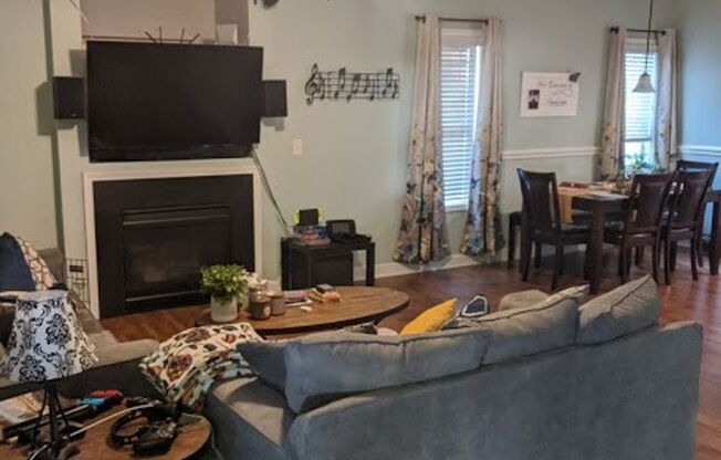 Huntersville with Fenced Yard
