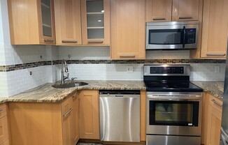 2 beds, 2 baths, 1,110 sqft, $3,100, Unit 6B