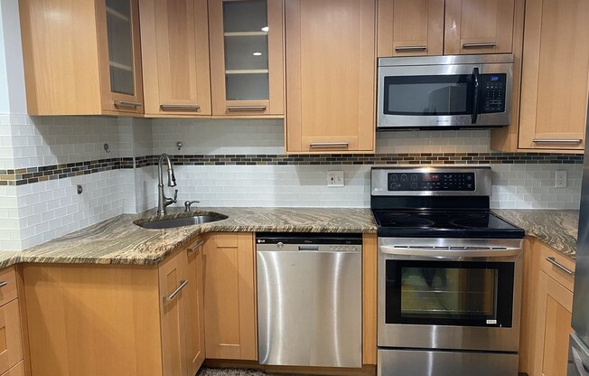 2 beds, 2 baths, 1,110 sqft, $3,100, Unit 6B