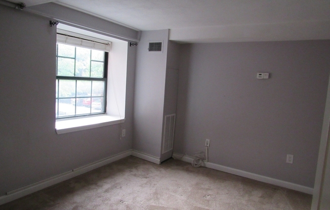 1 bed, 1 bath, 712 sqft, $1,795, Unit 120