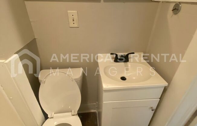 3 beds, 1 bath, $995