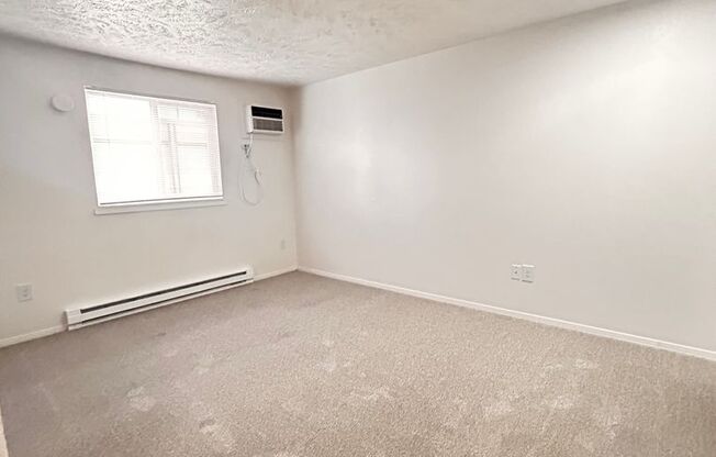 2 beds, 1 bath, 902 sqft, $1,375, Unit W - 053