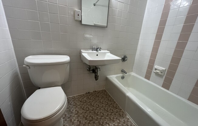 54 S HUNTINGTON AVE