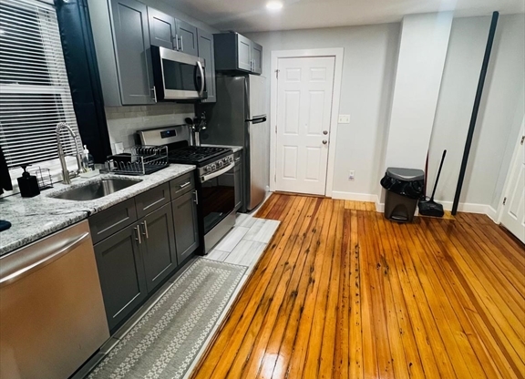 122 CENTRAL AVE