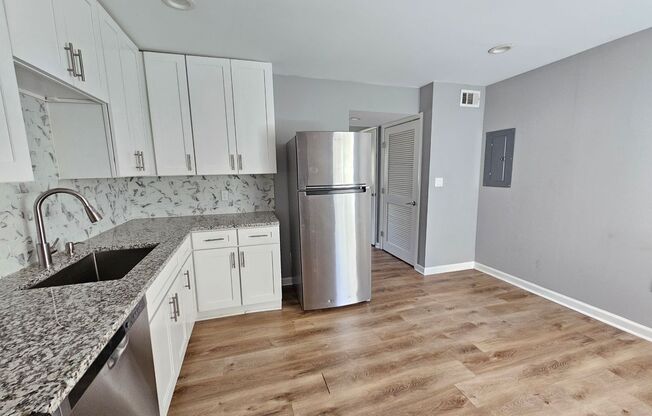 2 beds, 1.5 baths, $1,350, Unit P2