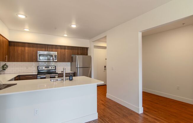 2 beds, 2 baths, 1,042 sqft, $4,025, Unit 510
