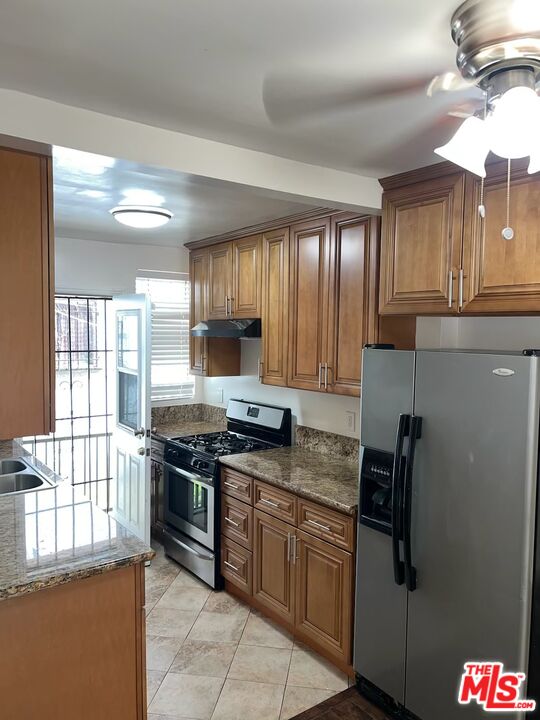 4308 LEIMERT BLVD