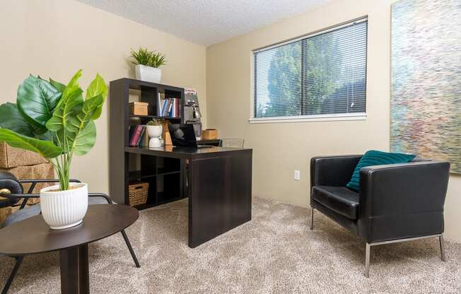 office room Copper Ridge Apartments, Renton, 98055