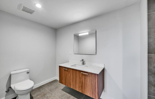 2 beds, 2 baths, 901 sqft, $2,861, Unit 606