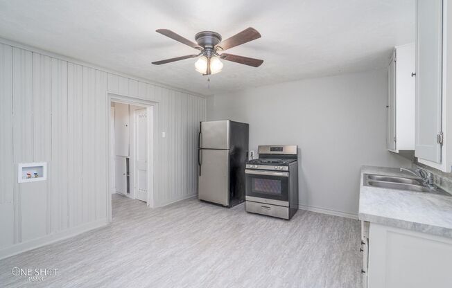 1 bed, 1 bath, $850