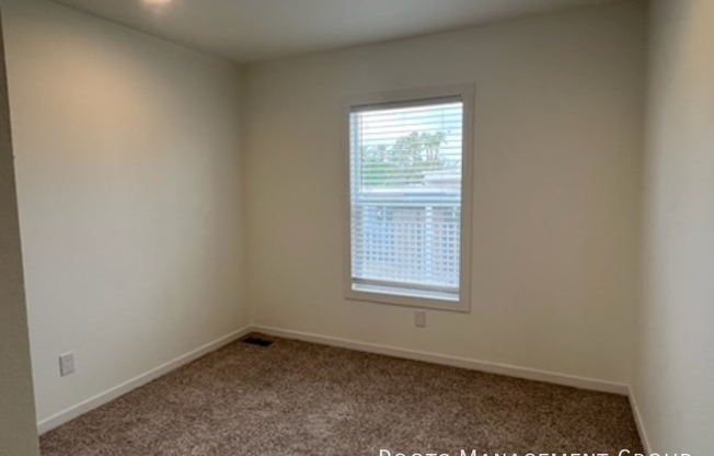 2526 N 32 ST