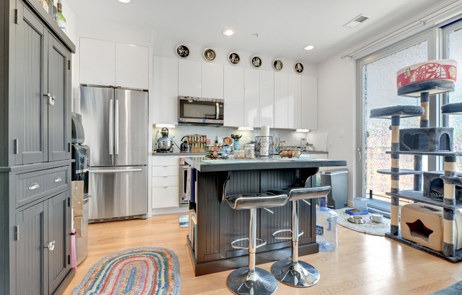 435 R St NW Unit 303