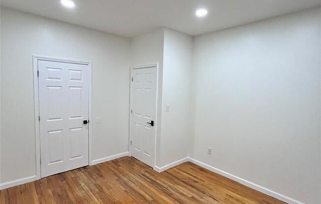 2 beds, 1 bath, 800 sqft, $3,475, Unit 2