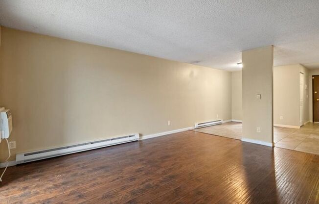 3 beds, 2 baths, 1,115 sqft, $1,345