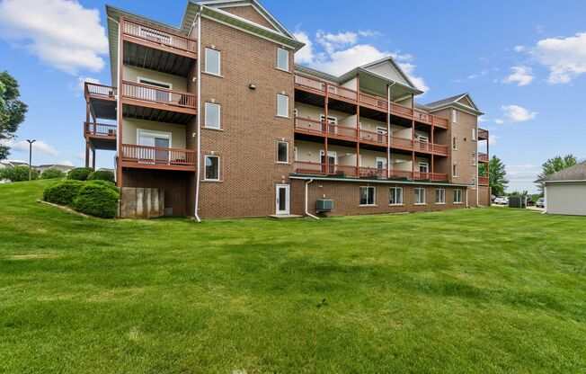 1 bed, 1 bath, 737 sqft, $1,350, Unit 3112