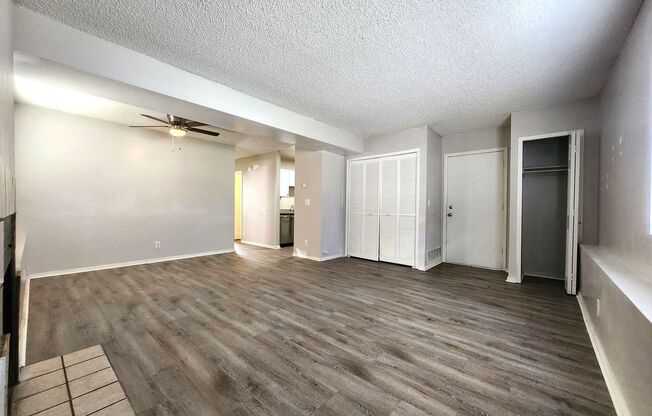 2 beds, 1 bath, 850 sqft, $1,125, Unit 1835ZD-C