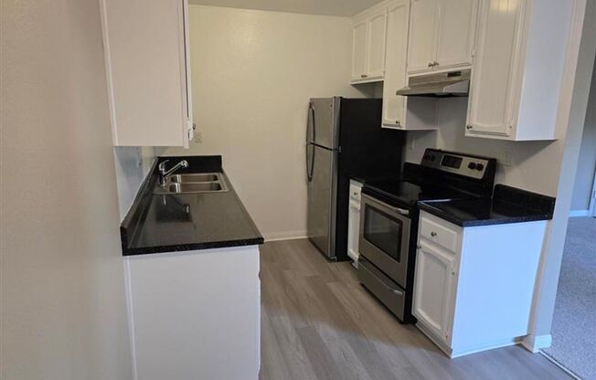 1 bed, 1 bath, 640 sqft, $1,950, Unit 1467 - J