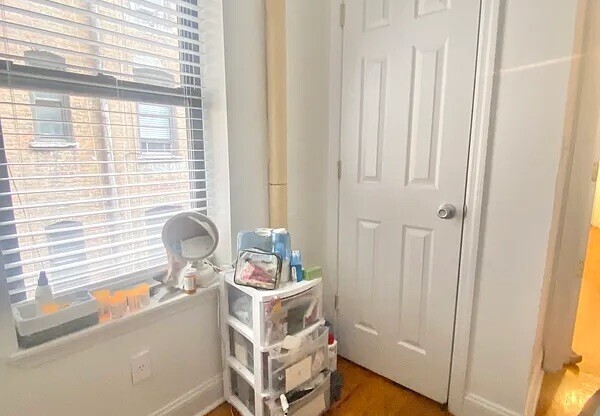 1 bed, 1 bath, $2,950, Unit 16