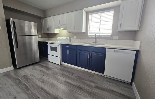 2 beds, 2 baths, 875 sqft, $1,395, Unit 9