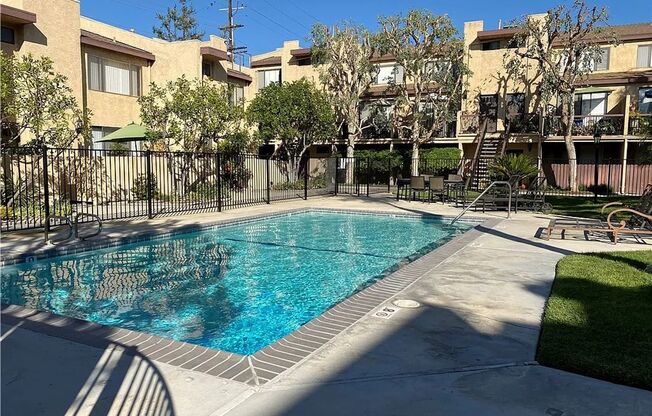 Rent This unit Now!