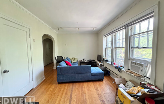 2147 N Fremont St