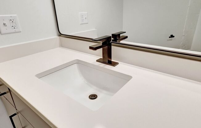 1 bed, 1 bath, 655 sqft, $1,775, Unit 100