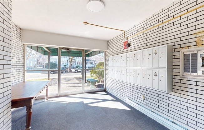 1 bed, 1 bath, 700 sqft, $2,250, Unit 34