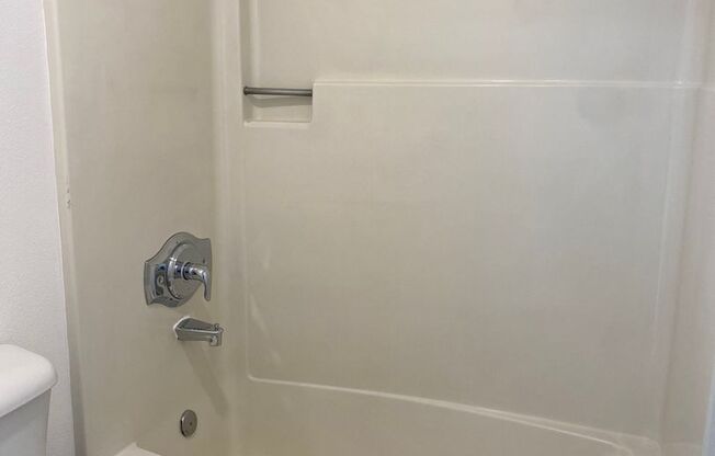 Studio, 1 bath, $895