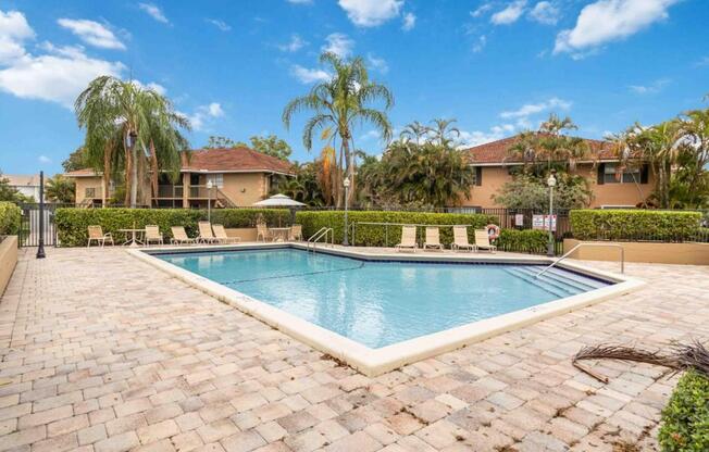 2 beds, 2 baths, 932 sqft, $2,100