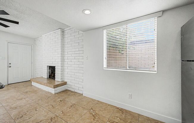 One Bedroom, One Bathroom with Fireplace
