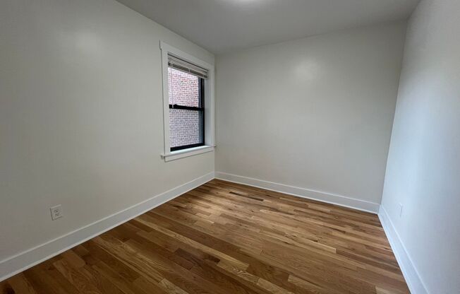 2 beds, 1 bath, 750 sqft, $2,139, Unit 5645 Hobart Street #1
