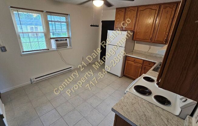 2 beds, 1.5 baths, $1,225