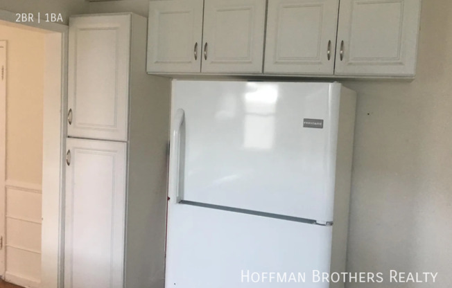 2 beds, 1 bath, $2,895