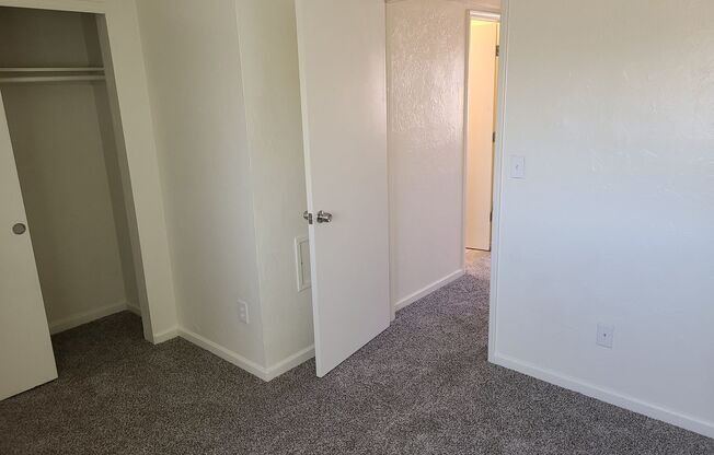 2 beds, 1 bath, $1,225